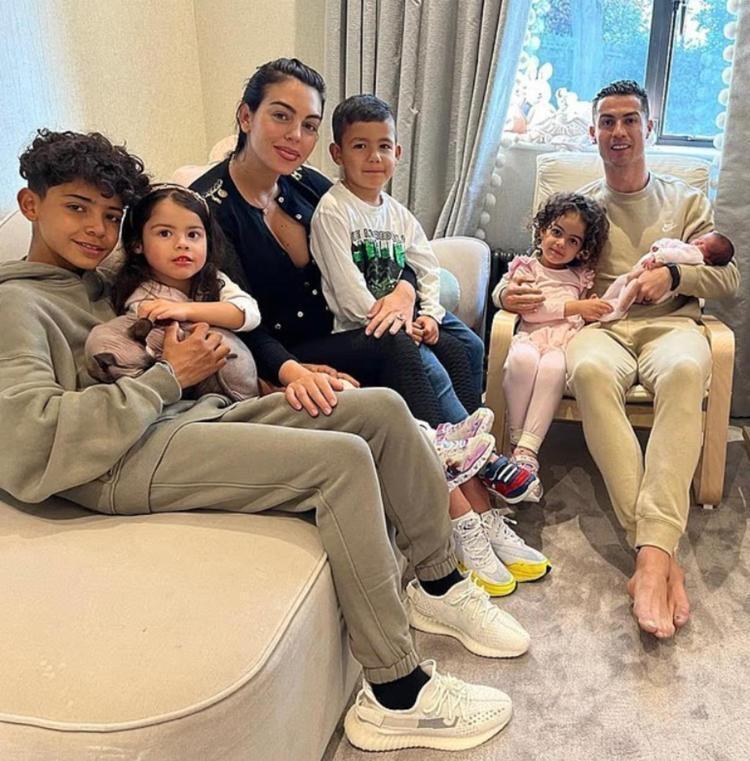 Cristiano Ronaldo ve Georgina Rodriguez’in evlilik sözleşmesindeki detay şaşırttı