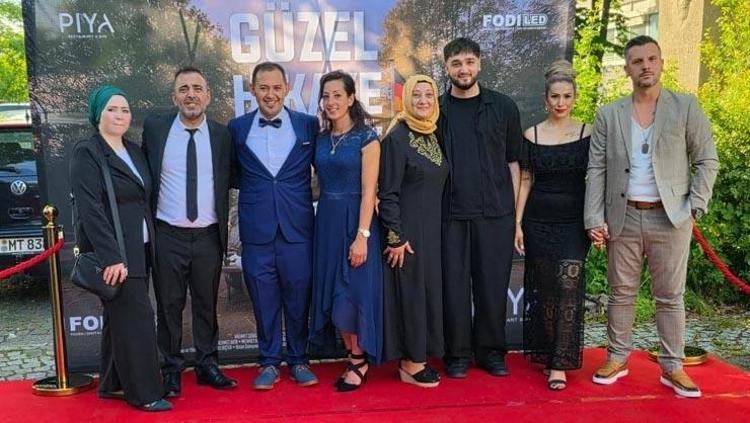 GURBETTE BİR HİKÂYEYE HAYAT VERDİLER
