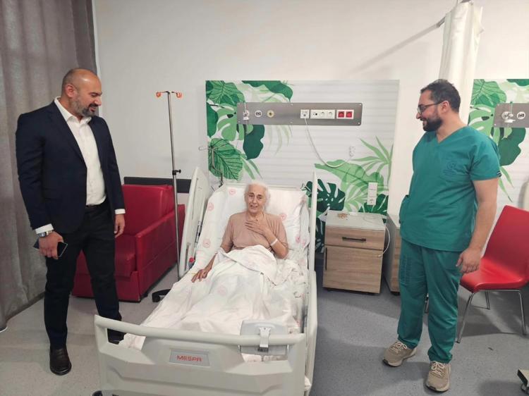 Niğdede ilk kez uygulandı: Safra yollarındaki taş ameliyatsız çıkarıldı