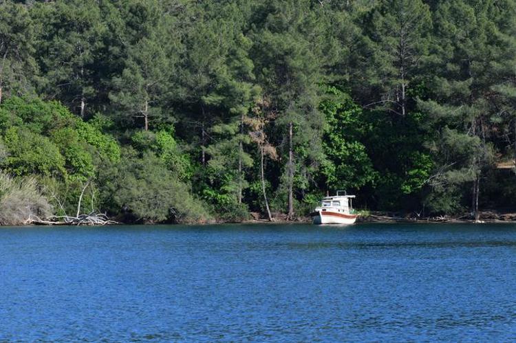 İKİ KÖRFEZİN BİRLEŞTİĞİ NOKTA: MARMARİS VE DATÇA SINIRI BENCİK KOYU