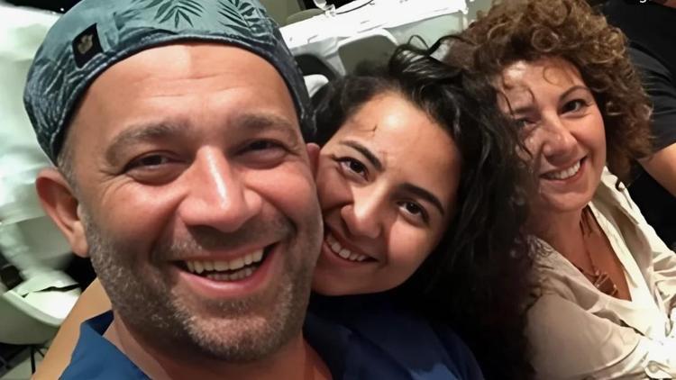 Ters köşe yaptı Şevket Çoruhun kızına nişan hediyesi çok konuşuldu