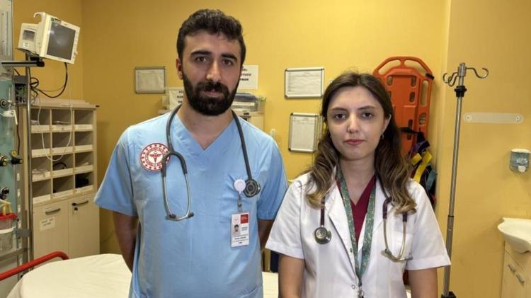 EKGYİ GÖRÜP HIZLICA MÜDAHALE ETTİM