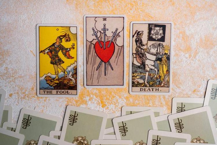 GÜNÜN TAROT MESAJI