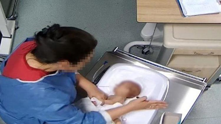 Bebeğe şiddet uygulayan hemşire hakkında karar çıktı: Pişmanlığım ömür boyu devam edecek