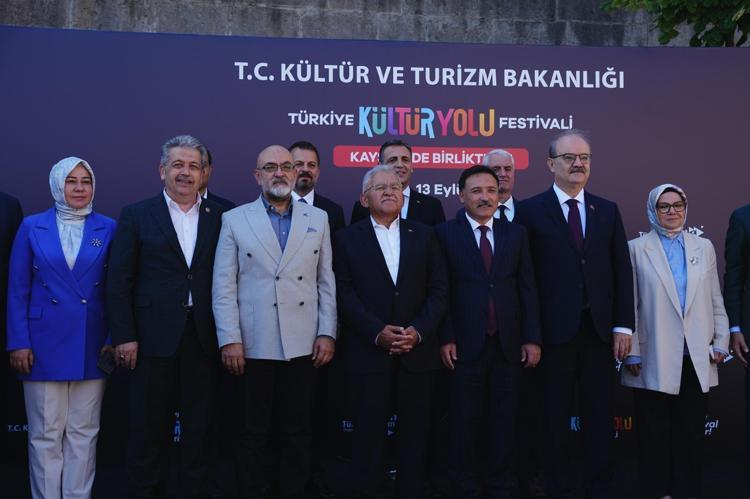 “FESTİVAL, KAYSERİ’MİZE AYRI BİR RENK VE HAREKETLİLİK KATACAK”