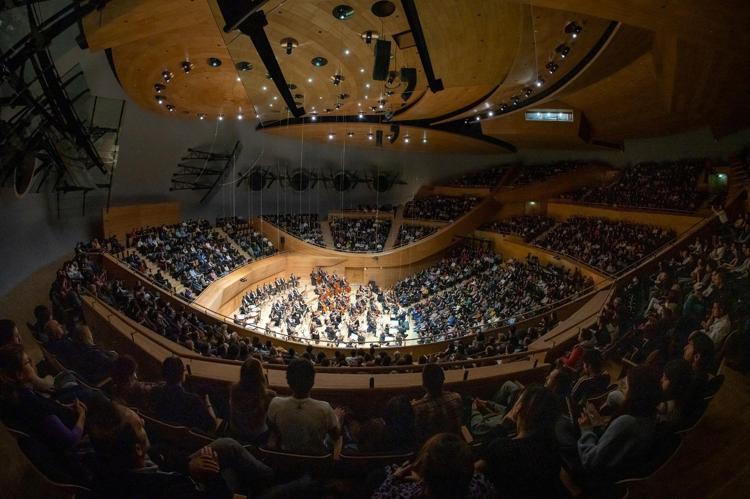 YILIN ZİRVE NOKTASI CARNEGİE HALL