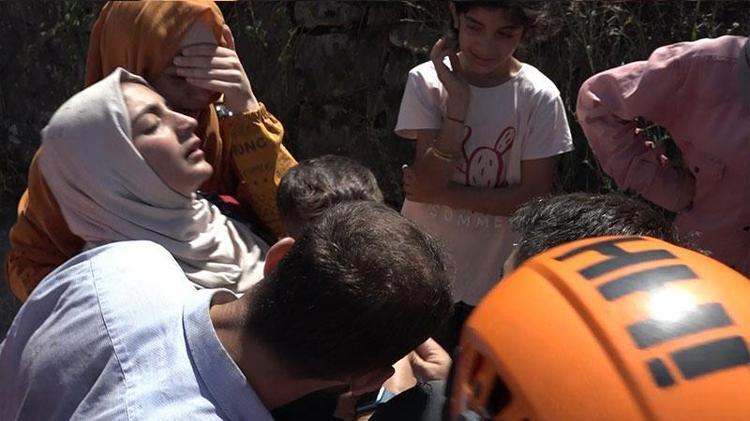 Kaybolan çocuğuna kavuşan anne sevinçten bayıldı