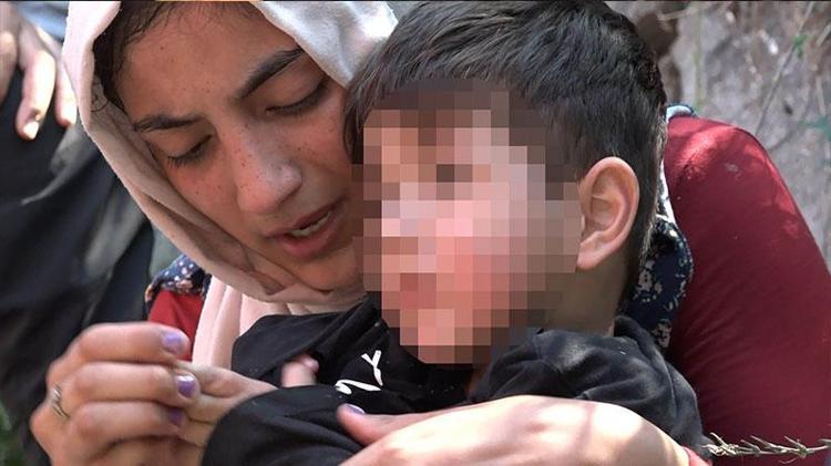 Kaybolan çocuğuna kavuşan anne sevinçten bayıldı