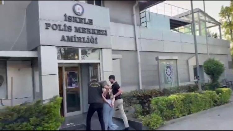 Kadın kılığında 8 yıl boyunca kaçtı Kimliğini kontrol eden polisler şok geçirdi