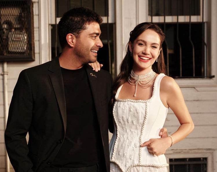 AŞK MI, HAYSİYET Mİ
