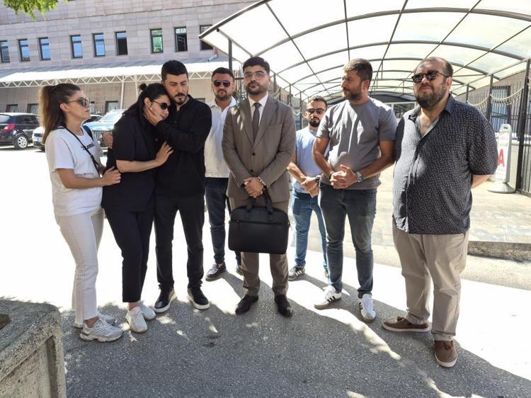 3 yaşındaki Elif Mavinin ölümü kahretti Ev hapsi kararı aileyi isyan ettirdi