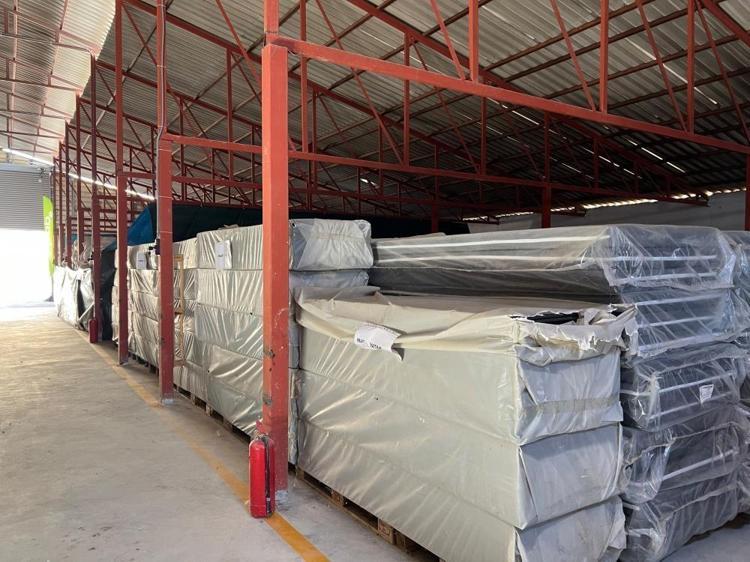Ahbap deposunda skandal görüntü Yardım malzemeleri çürümeye bırakıldı