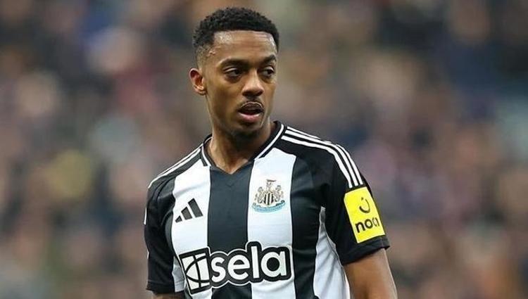 Beşiktaşta Willock transferi neden yattı İptal sebebi ortaya çıktı