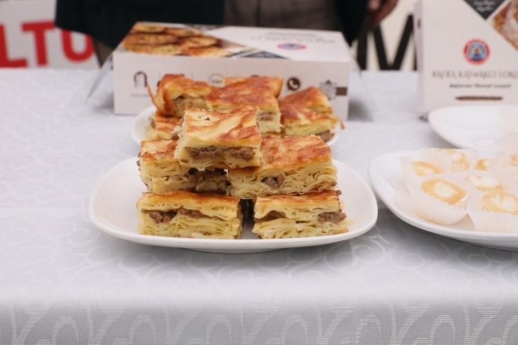 NEFİS PATLICANLI BÖREK İÇİN GEREKLİMALZEMELER