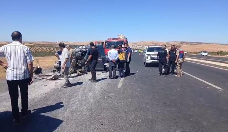 Şanlıurfada katliam gibi kaza 4 ölü, 2 ağır yaralı
