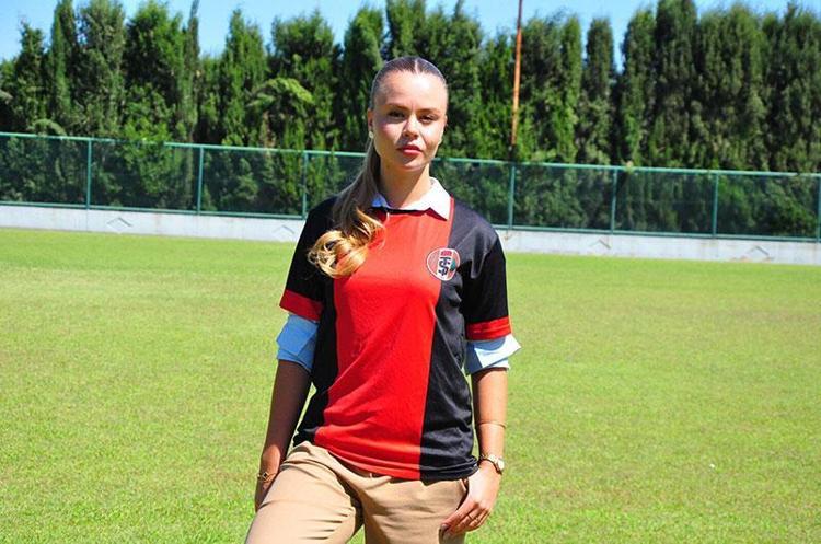 22 yaşındaki Turgutluspor Teknik Direktörü Zeynep Mestan: Kadının her yerde olmasını istiyoruz