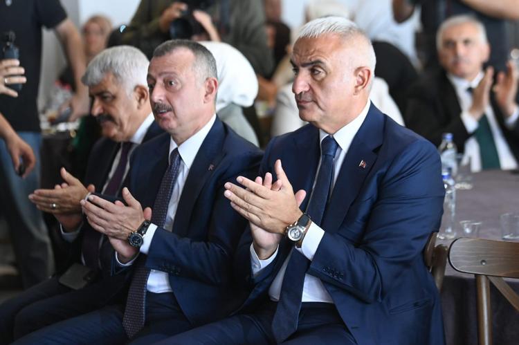 YAKLAŞIK 20 BİN HEKTARLIK KIYI BANDI PLANINA ONAY