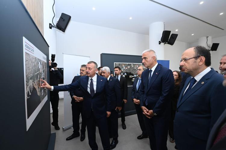 TURİZM SEKTÖRÜNÜN TALEPLERİ DOĞRUDAN BAKAN ERSOY’A İLETİLDİ