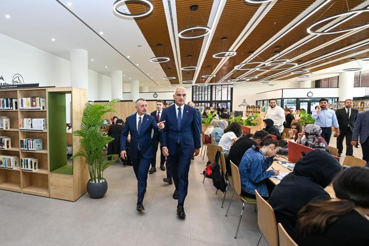 Kocaeli turizminde yeni yol haritası Bakan Ersoy sektörü dinledi: Master plan ve 4 mevsim turizm gündemde