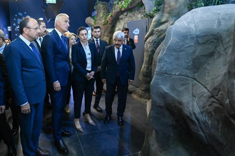Kocaeli turizminde yeni yol haritası Bakan Ersoy sektörü dinledi: Master plan ve 4 mevsim turizm gündemde