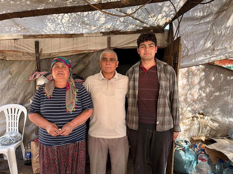 Naylon çadırdan Hacettepe Tıp’a 18 yaşındaki Ahmet’in azmi Türkiye 636.’lığı getirdi