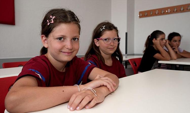 Öğretmenlerin kâbusu bu okulda gerçek oldu: Tam 26 ikiz bir arada