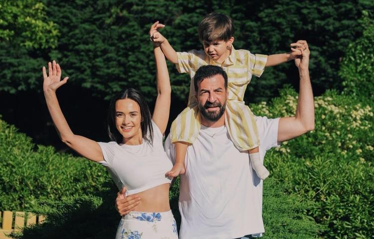 GÖZYAŞLARINA HAKİM OLAMADI