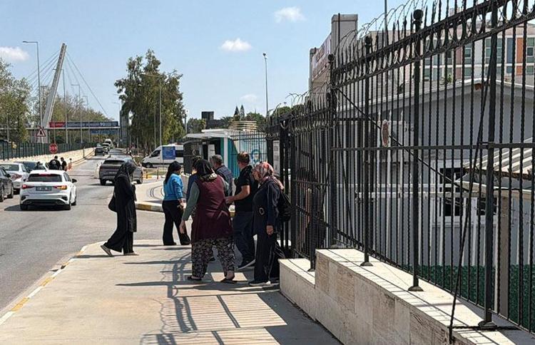 Antalyada aile faciası Eşini, kayınvalidesini ve kayınpederini katletti