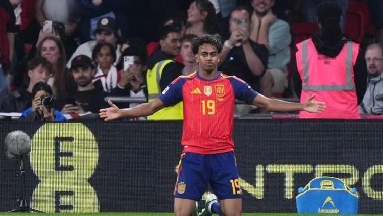 Yamaldan olay Salah itirafı ‘Pek çok futbolcu için idol’