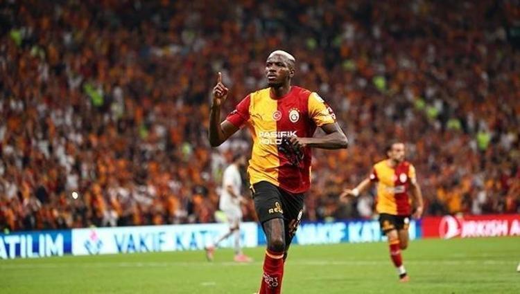 Victor Osimhen sahalara dönüyor İşte formayı giyeceği tarih