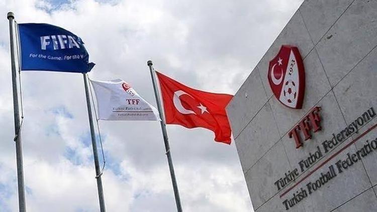 6 İSİMDEN DAHA İSTİFA HAZIRLIĞI