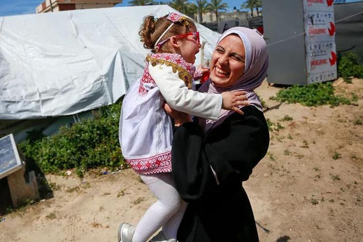 3 yıl ayrı kaldığı öz annesini tanıyamadı Gazzeden gelen en acı kavuşma hikayesi