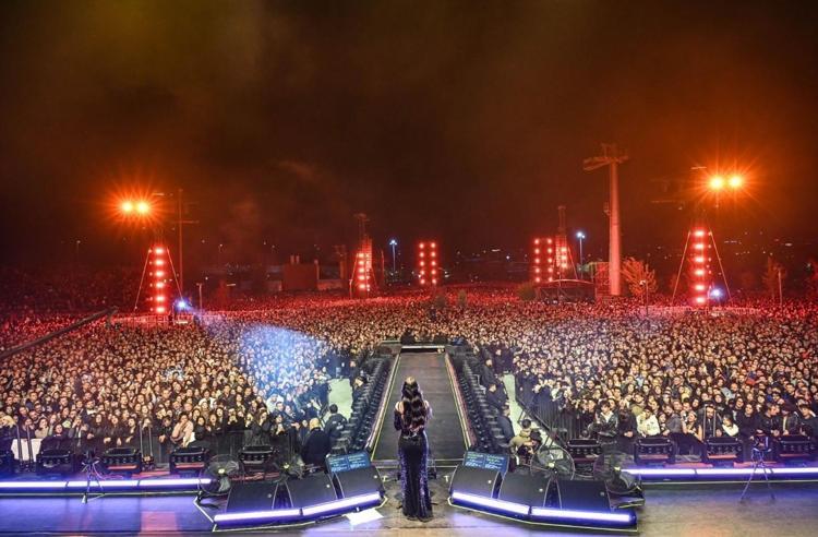 6 yıl sonra Ankarada Şebnem Ferahtan 52 bin kişiye unutulmaz konser