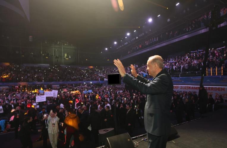 Cumhurbaşkanı Erdoğan: Seçim gününe kadar durmak yok, yola devam