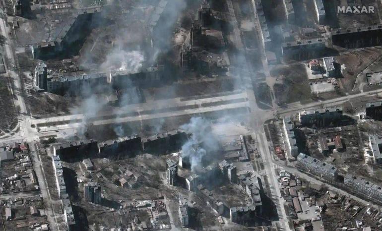 Saldırı altındaki Mariupol havadan görüntülendi