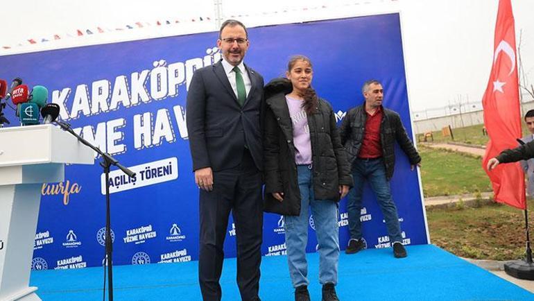Bakan Kasapoğlu, Merve Akpınar ile Şanlıurfada buluştu, salon müjdesi verdi
