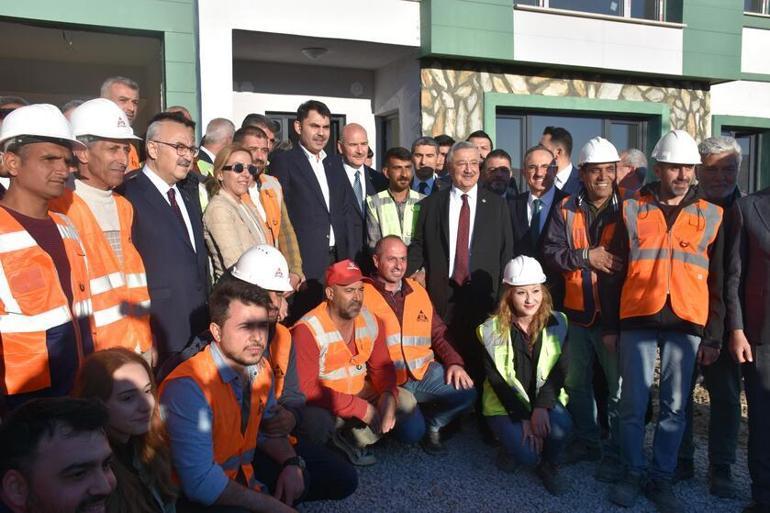 Bakan Kurum: İzmirde 13 bin 500 konut inşa edildi