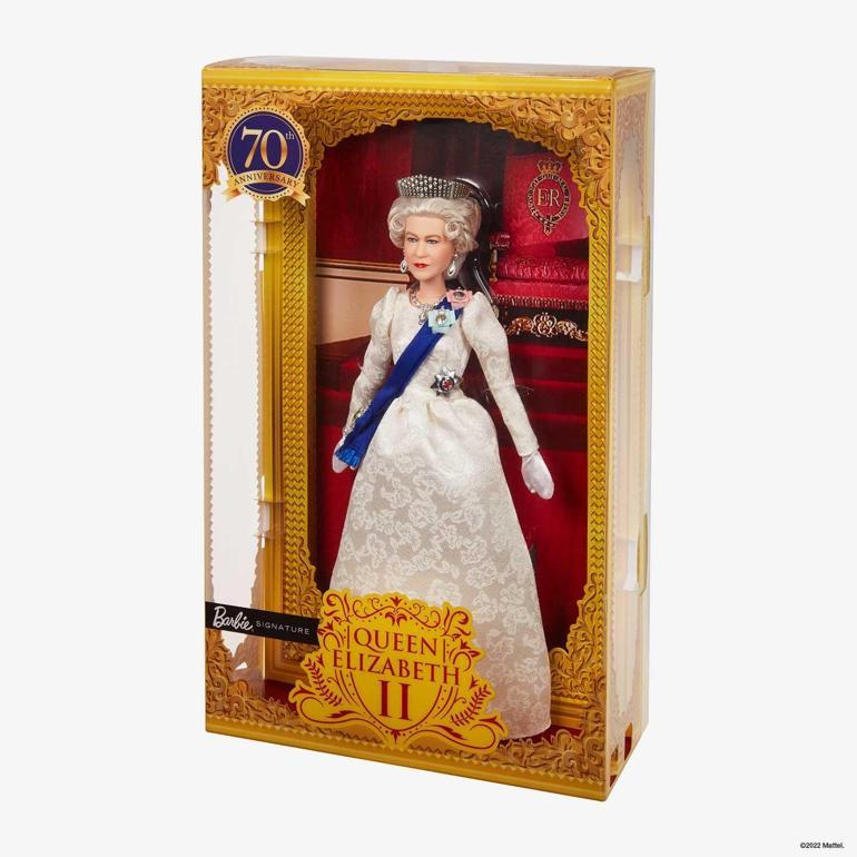 İngiltere Kraliçesi II. Elizabeth’in 96ncı yaşına özel bebek üretildi