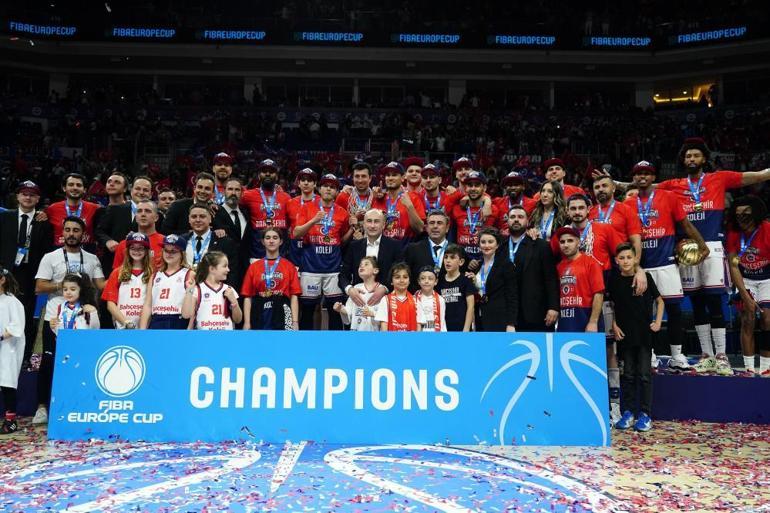 Bahçeşehir Koleji tarih yazdı FIBA Avrupa Kupasında şampiyon oldu