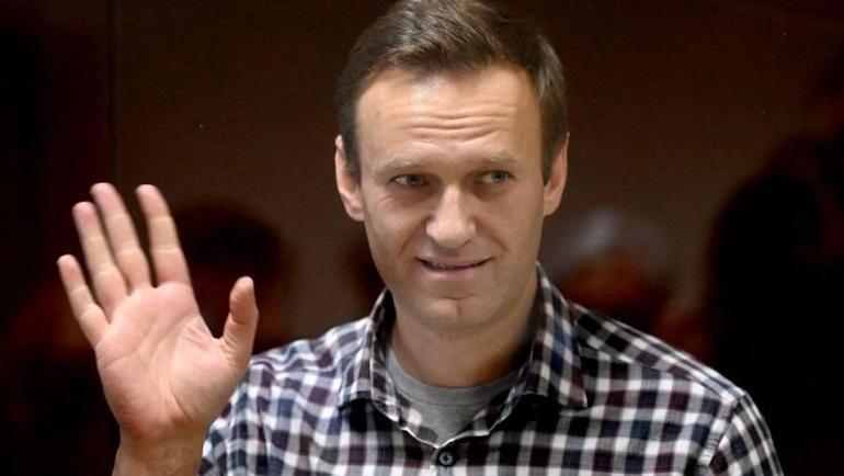Alexei Navalny, cinsel şiddetle ünlü işkence hapishanesi yolunda