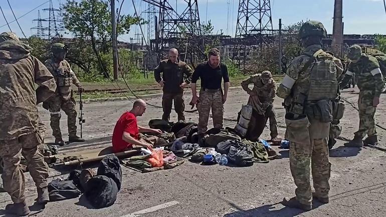 Azovstaldan toplama kampına... Teslim olan Ukraynalı askerlerin akıbeti bilinmiyor