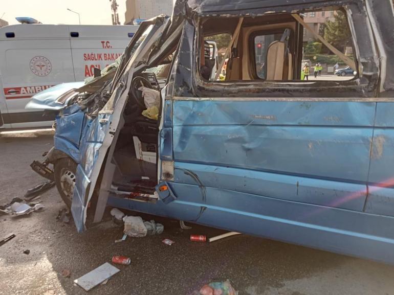 Ankara’da feci kaza Dolmuş defalarca takla attı: Çok sayıda yaralı var