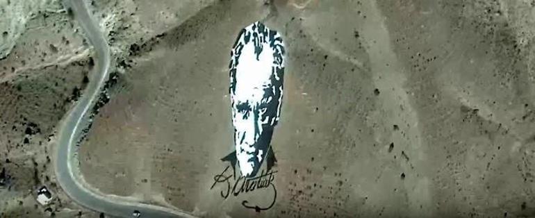 Atatürk portresi uzaydan görülebiliyor... 600 ton taşla yapıldı