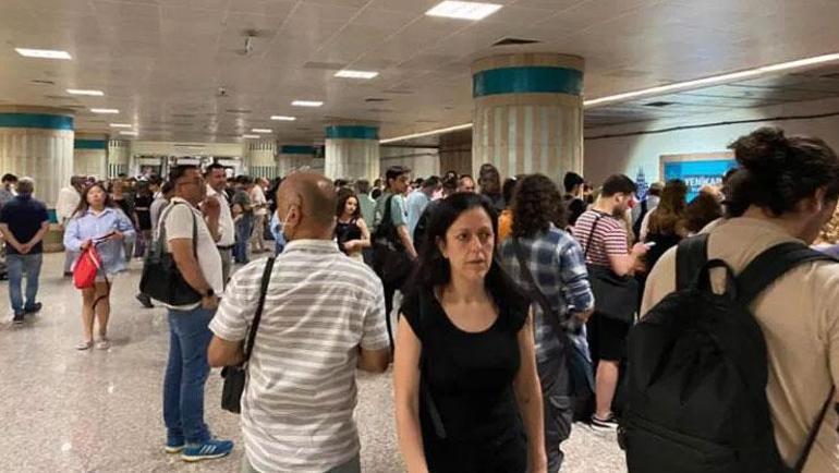 M2 Yenikapı-Hacıosman Metro Hattı’nda arıza Vatandaşlar isyan etti