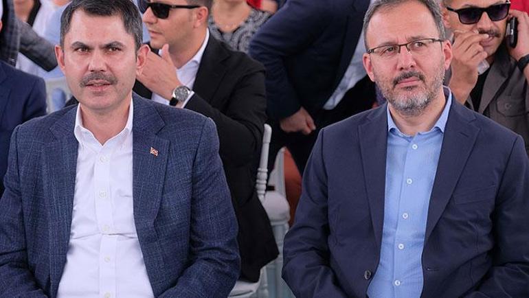 Bakan Kasapoğlu ve Bakan Kurum Atletizm Pistinin açılışını gerçekleştirildi