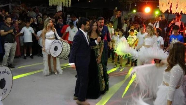Manchester Citynin yıldızı İlkay Gündoğan, Balıkesirde düğün yaptı