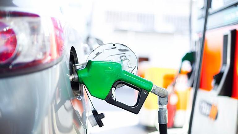 Benzin ve motorin fiyatları 15 Temmuz 2022 Akaryakıt fiyatları düştü mü yükseldi mi Bugünkü benzin mazot fiyatları nasıl