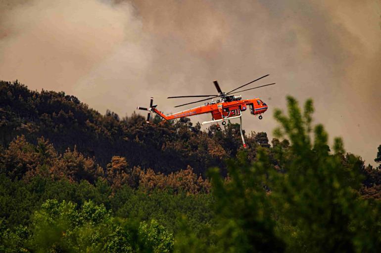 Yunanistandaki orman yangını kontrol altına alınamıyor