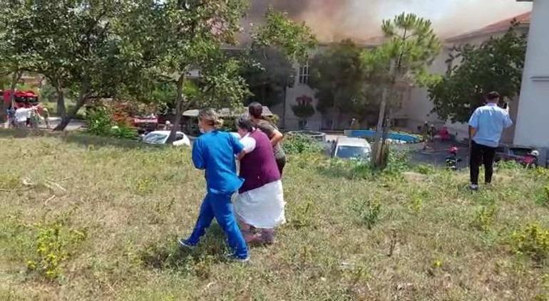 Son dakika: Zeytinburnu Balıklı Rum Hastanesinde yangın Hastalar tahliye edildi
