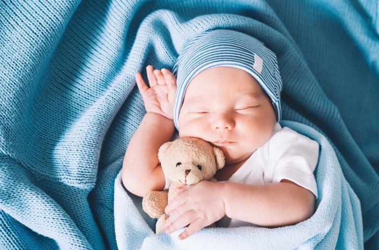 Rüyada bebek uyutmak ne anlama gelir Neye yorumlanır, neye işarettir